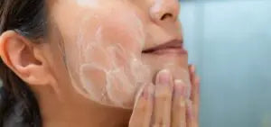 Travel-Friendly Turmeric Skincare: TSA-Approved Guide