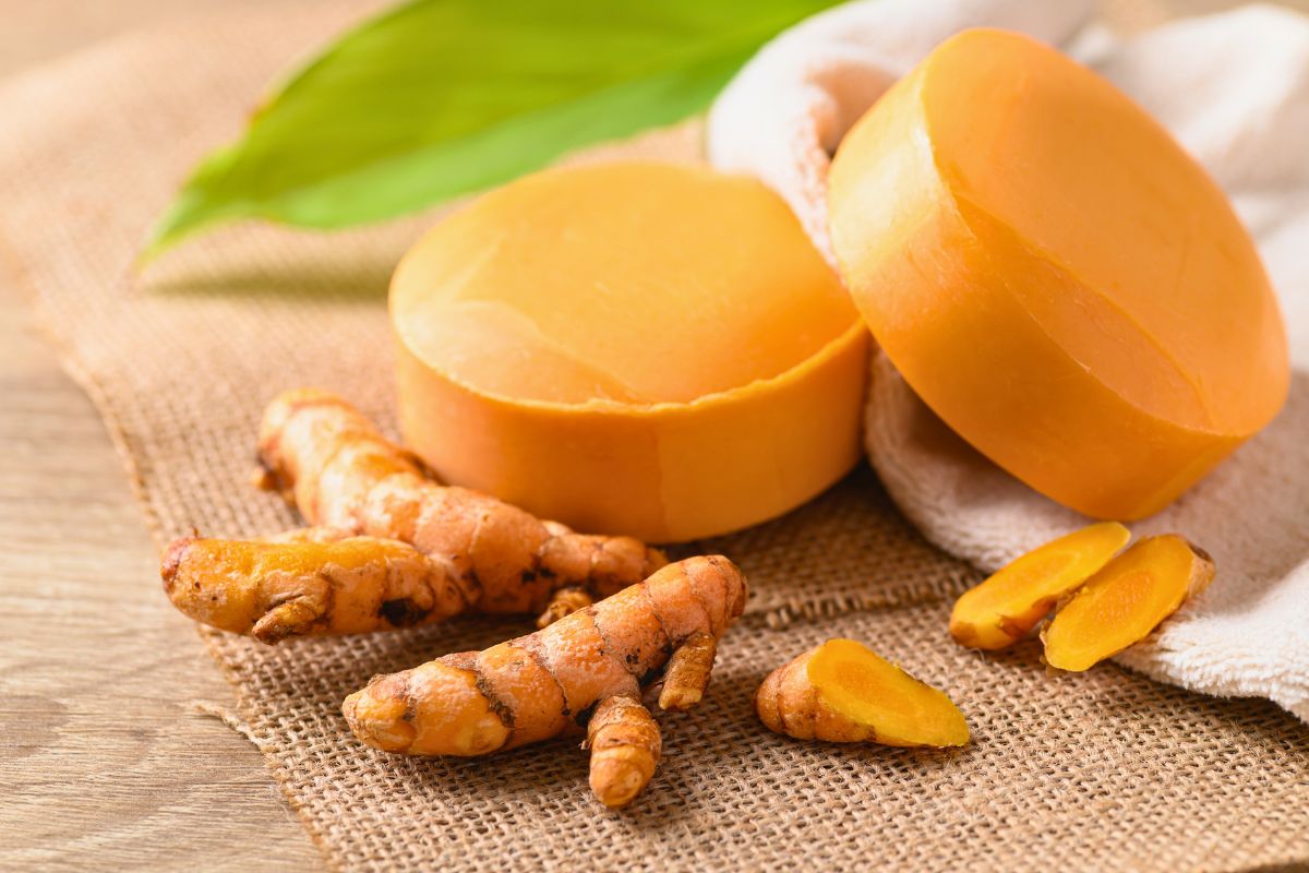 turmeric soap with kojic acid (2) A soap made from turmeric and kojic acid.